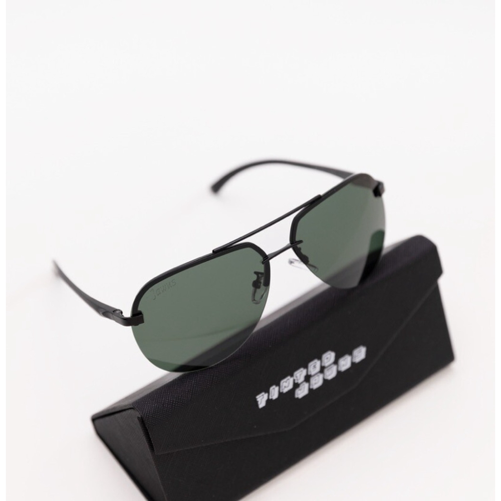 Polarized Aviator Sunglasses• Tinted Jawns• Men’s Sunglasses NEW!